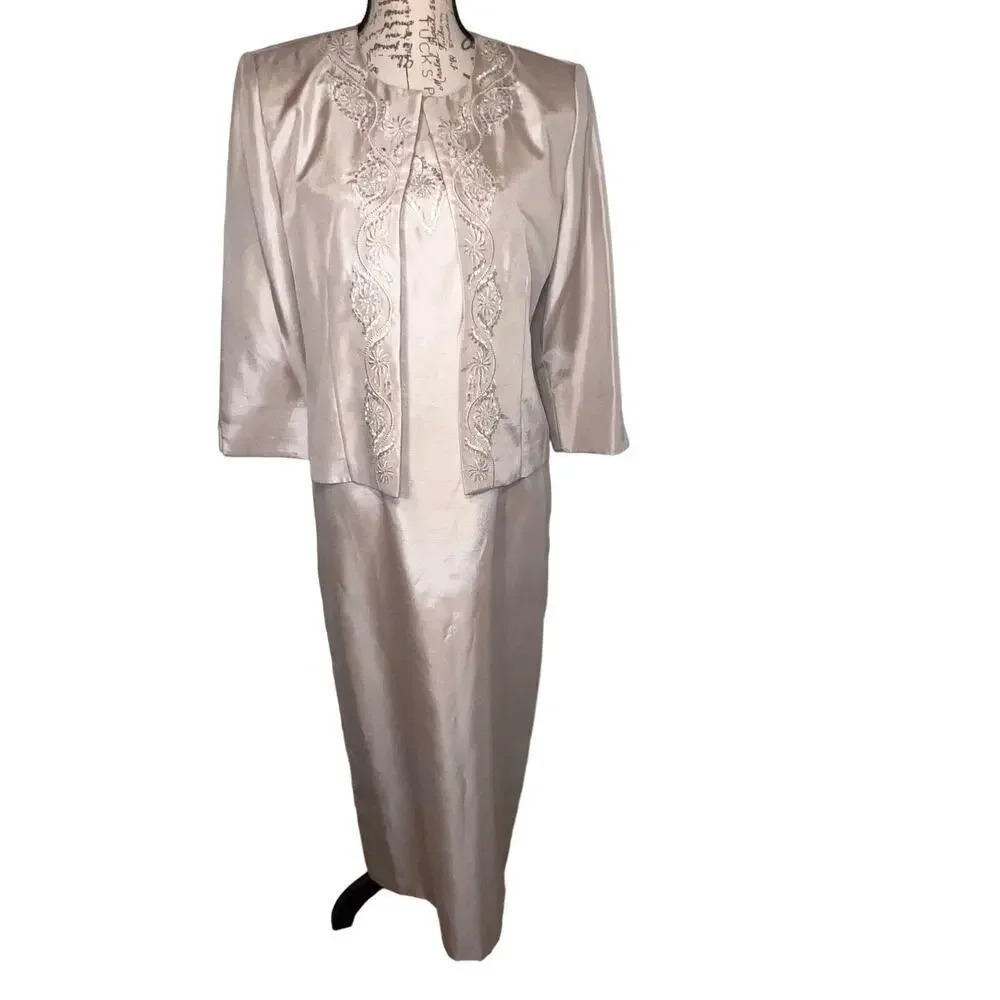 Jessica London, 8, satin champagne embroidered sequence sleeveless dress jacket
